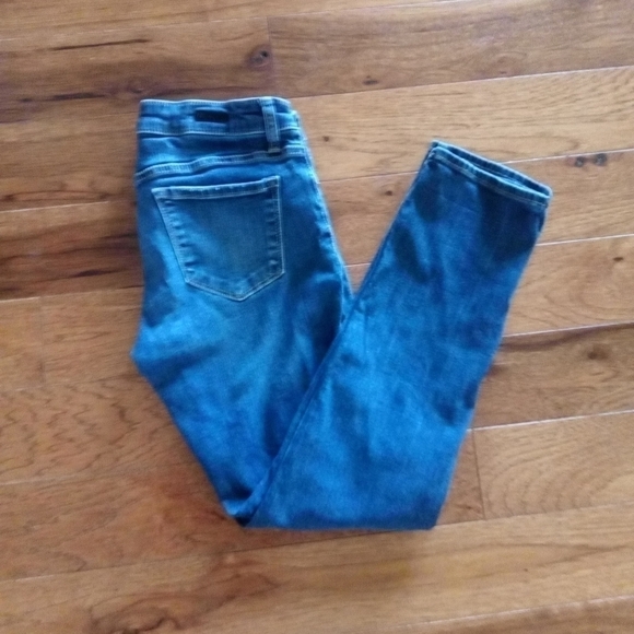 KUT from the kloth distressed boyfriend jeans 6 - Picture 6 of 7